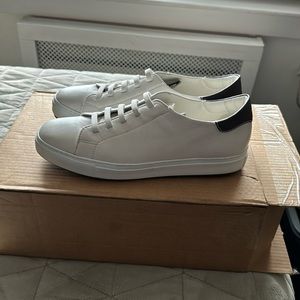 Johnston & Murphy anson lace-to-toe size 10.5 white sneakers. Worn once